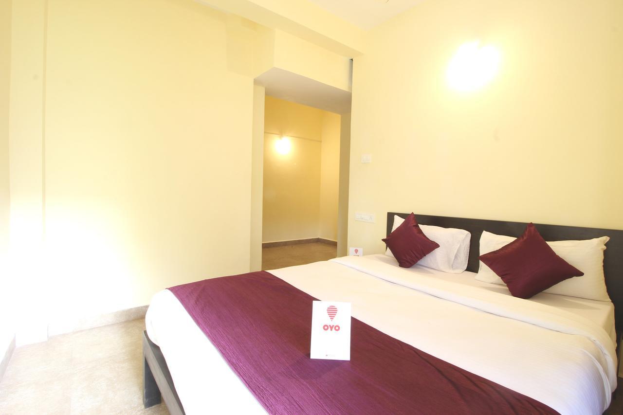 Oyo 10385 Hotel Nirmala Vilas 坎多林 外观 照片