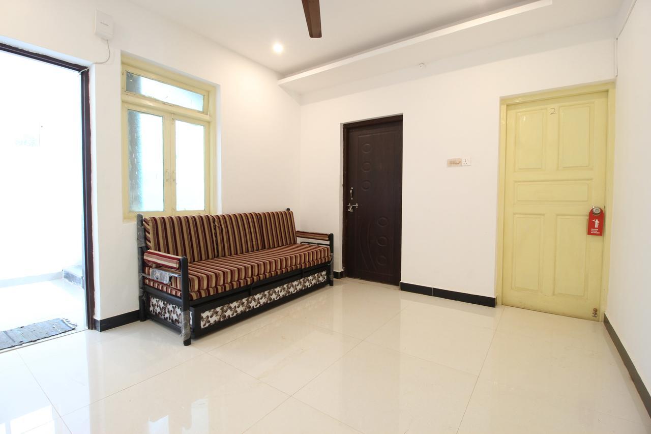 Oyo 10385 Hotel Nirmala Vilas 坎多林 外观 照片