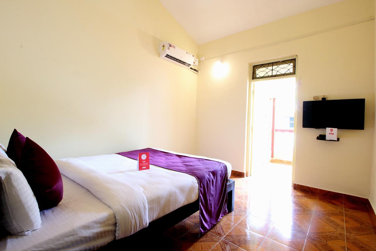 Oyo 10385 Hotel Nirmala Vilas 坎多林 外观 照片