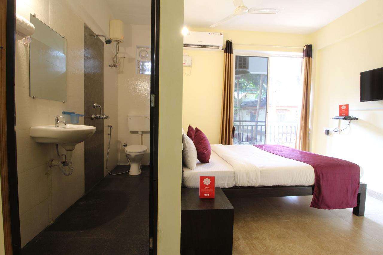 Oyo 10385 Hotel Nirmala Vilas 坎多林 外观 照片